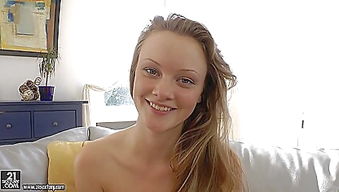 Lili Lamour Lili Lamour