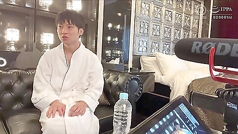 Mas juno asian girl with a dildo and got fucked Mas juno asian girl with a dildo and got fucked