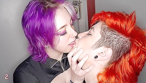 Sexy youngo aggressivec taba divine