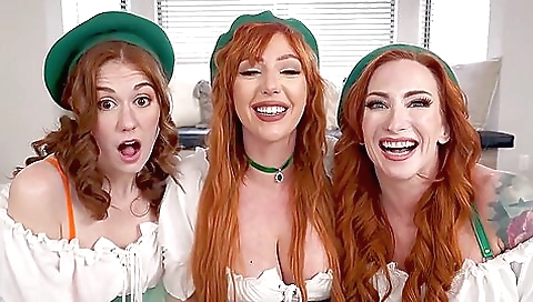 Sexy younger believealia's ass