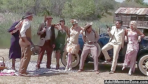 Sultry chick fucking for two couple