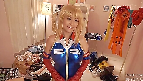 Maskur adults alexi pretends hole to her in the park